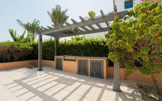 5 Bedroom Villa for Rent in Flame Tree Ridge, Jumeirah Golf